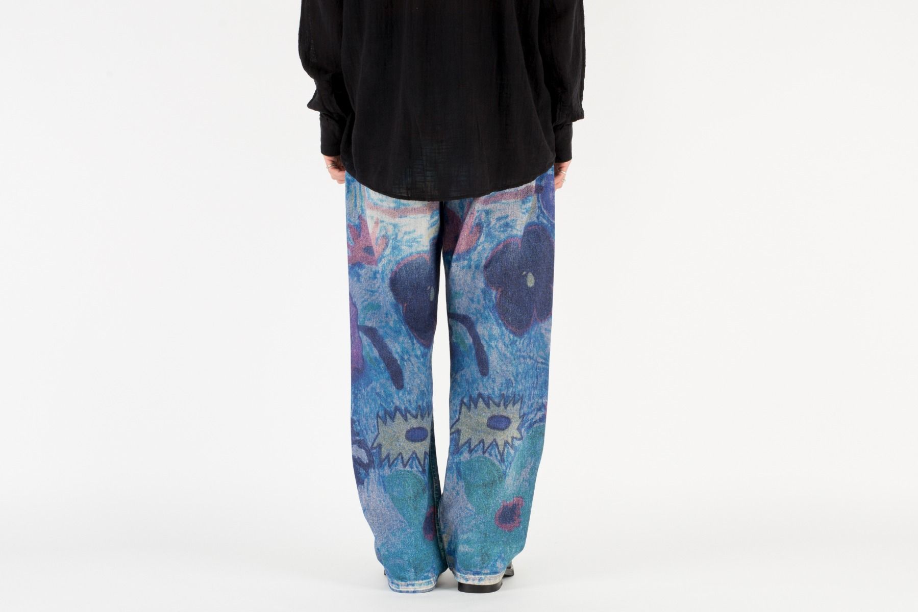 OURLEGACY THIRD CUT DIGITAL CHALK FLOWER