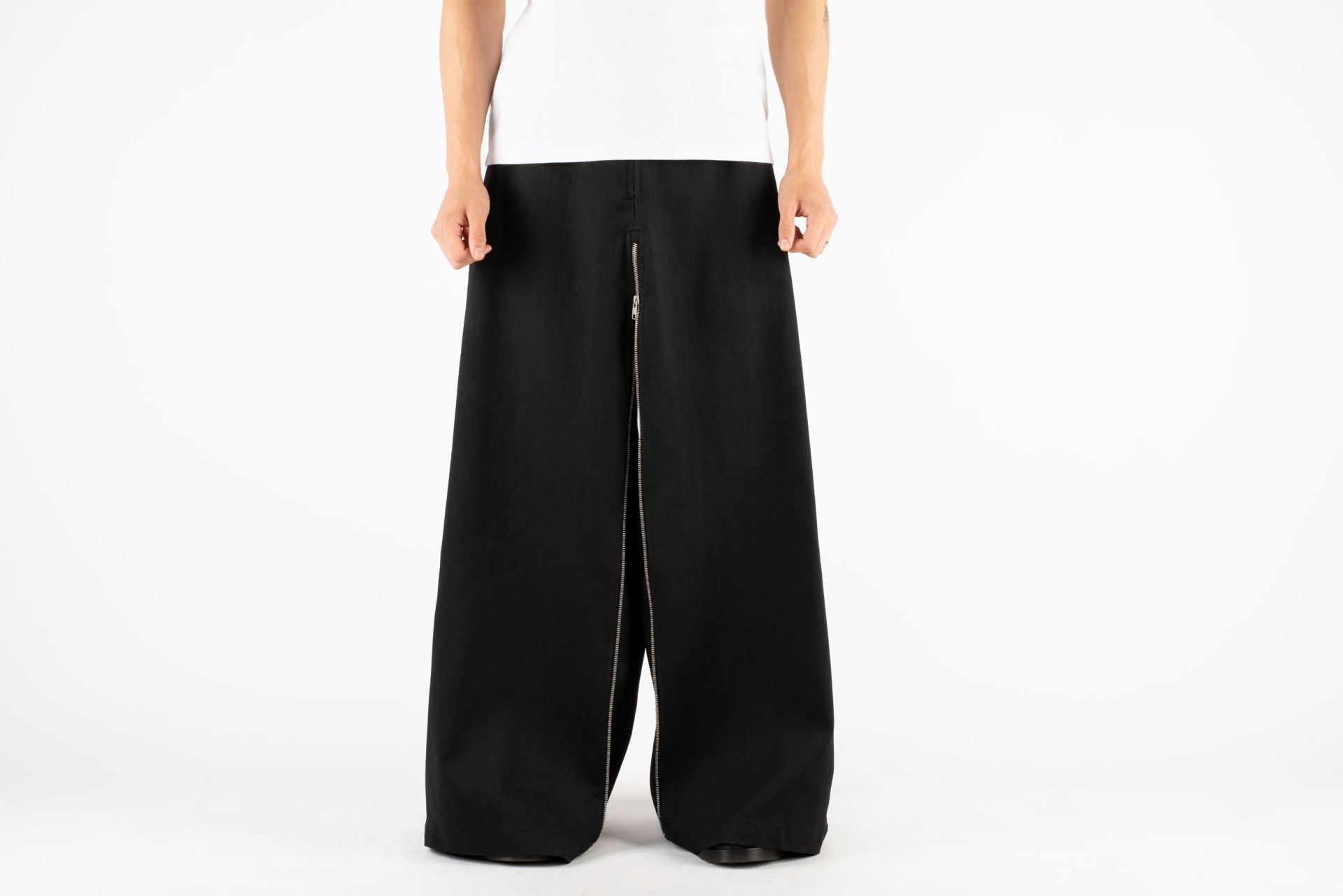 【AFFXWRKS】TROUSER SKIRT BLACK AFFXWRKS Trouser Skirt Black – Degli Uberti