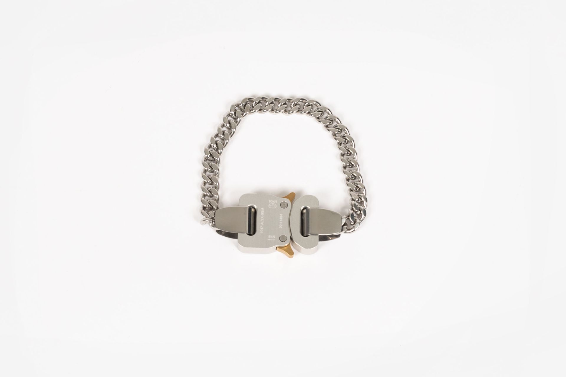 alyxstudio_Metal-Buckle-