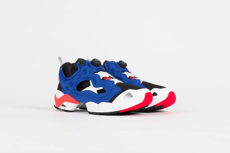 Black reebok insta pump fury cheap