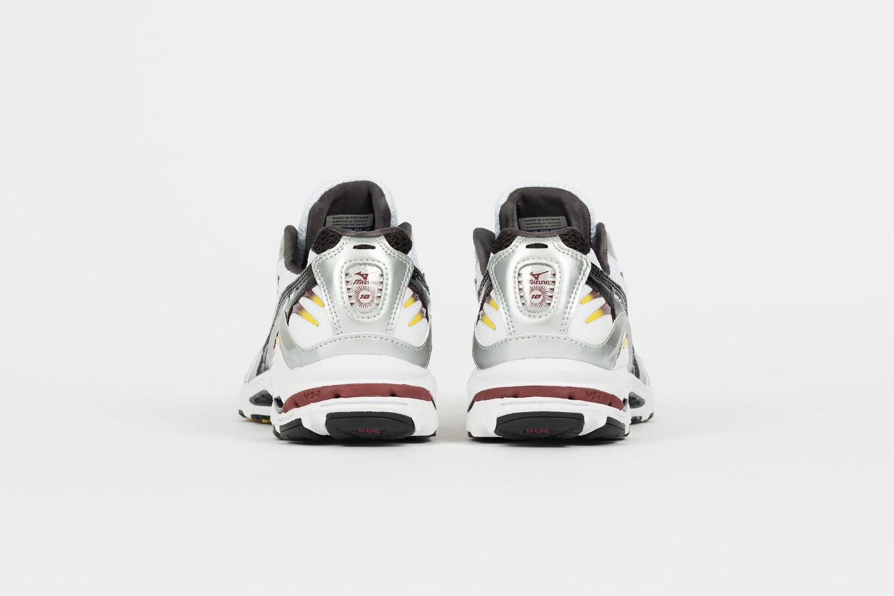 シューズ・サンダルその他 MIZUNO Common Wave Rider 10 White Cabernet Silver D1GA210410 Buy Wave Rider 10 'White Cabernet' - D1GA210410 | GOAT